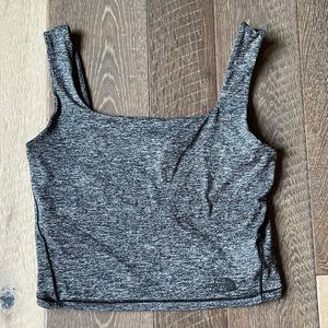 ⭐️ The North Face Crop Tank ⭐️